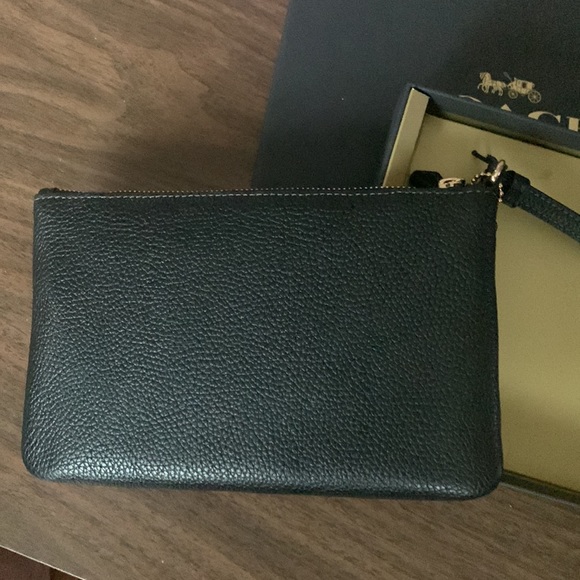 NWT COACH Wristlet - Picture 2 of 3